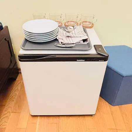 Rabbit's Loft - 2 Bedrooms, Theme Room, Free Parking 公寓式酒店 *