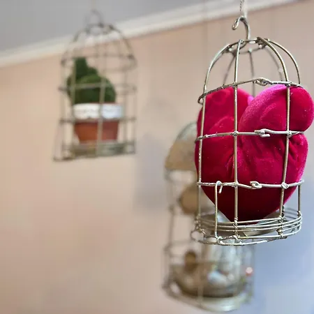 Rabbit's Loft - 2 Bedrooms, Theme Room, Free Parking