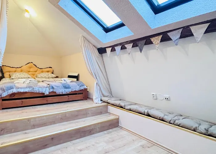 Rabbit's Loft - 2 Bedrooms, Theme Room, Free Parking