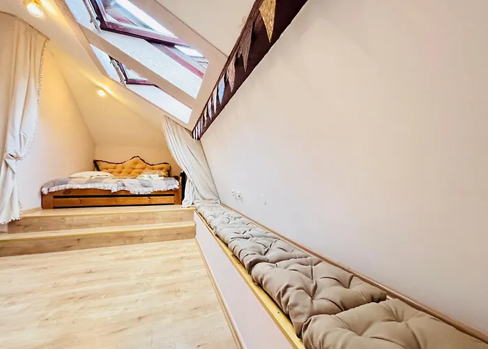 Aparthotel Rabbit's Loft - 2 Bedrooms, Theme Room, Free Parking Karlovy Vary