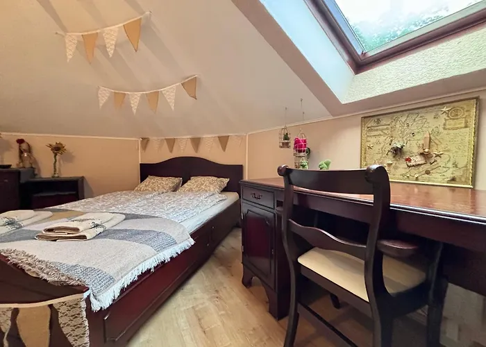 Rabbit's Loft - 2 Bedrooms, Theme Room, Free Parking 3* Karlovy Vary